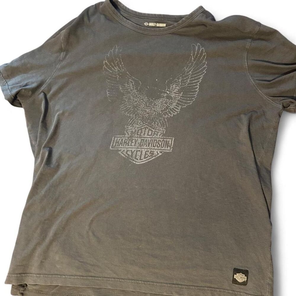 Harley-davidson Women's Grey and Black T-shirt